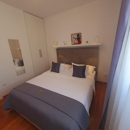 Apartments Marti ムルテル エクステリア 写真