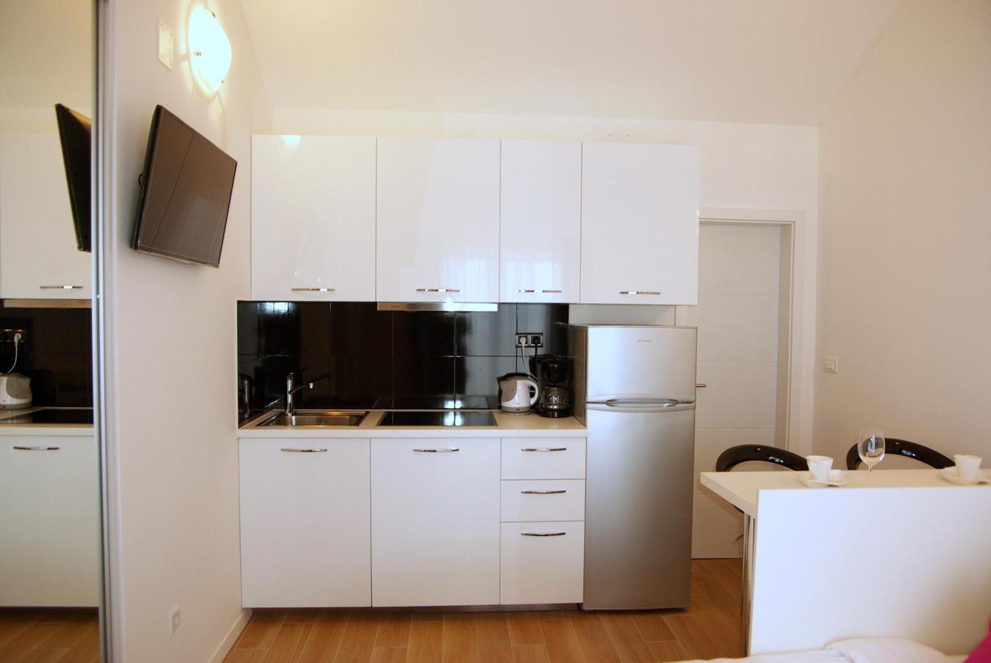 Apartments Marti ムルテル 部屋 写真