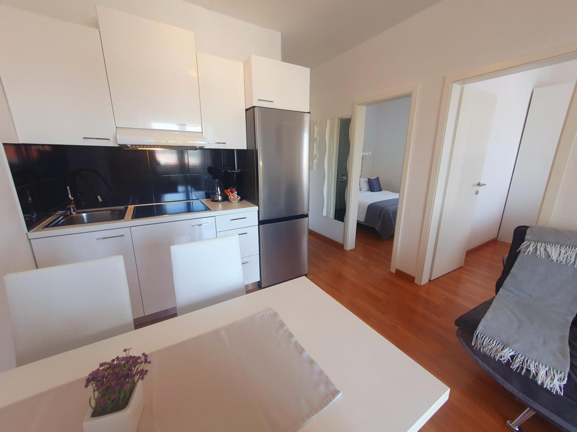 Apartments Marti ムルテル 部屋 写真